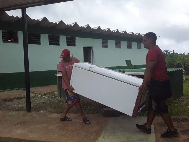 Baracoa y Maisí se preparan ante cercanía de Laura 