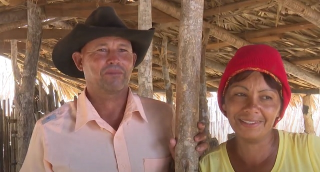 Evaristo y Aida, pareja de guantanameros que se dedican a la crianza de caprinos