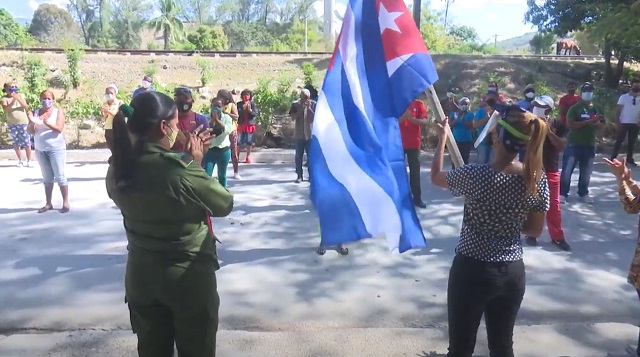 Se incorporan jóvenes voluntarios a batalla contra la Covid-19