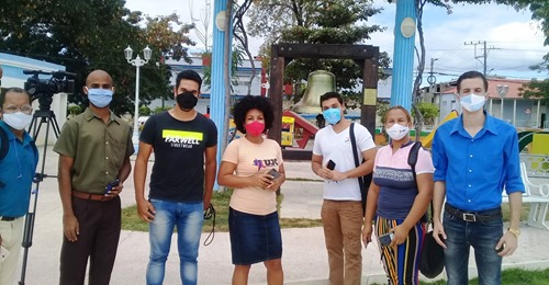 Jóvenes periodistas guantanameros fieles a legado histórico. Foto: Radio Guantánamo.