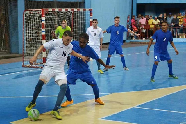 El Salvador despidió a Cuba en premundial de futsal