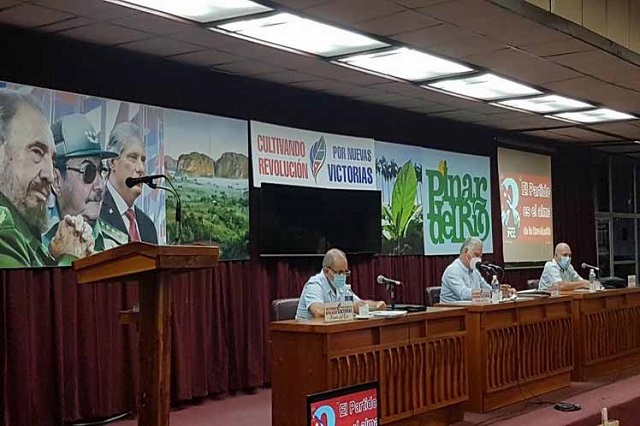Inicia en Cuba ciclo de debates sobre congreso del PCC