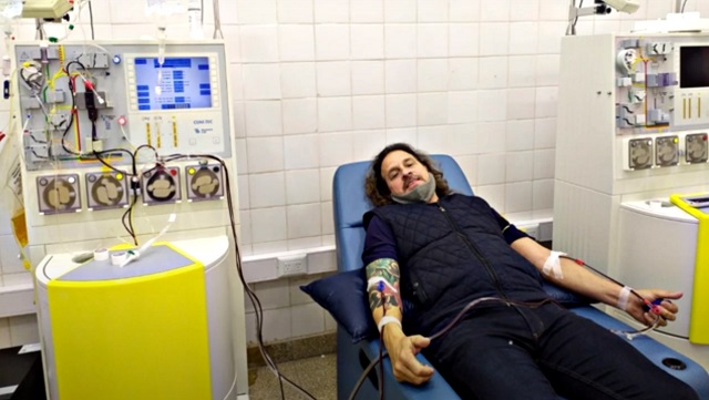 Cubano Osmany Estupiñán Vázquez, residente en Argentina, se convierte en super donante de plasma para ayudar a combatir a la Covid-19