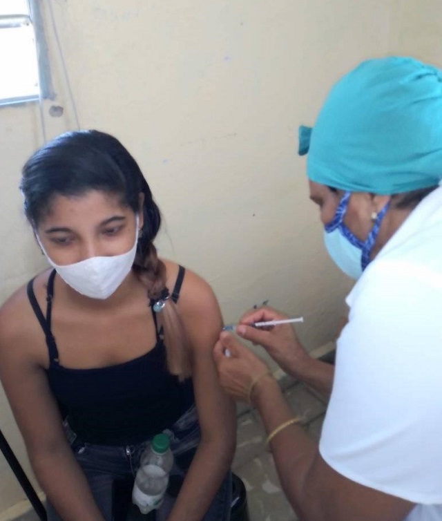 Comienza vacunación con Abdala en mancipo guantanamero de Niceto Pérez