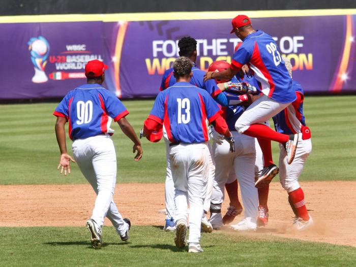 Contra viento, marea y demonios, Cuba disputará el bronce en mundial Sub-23 de béisbol