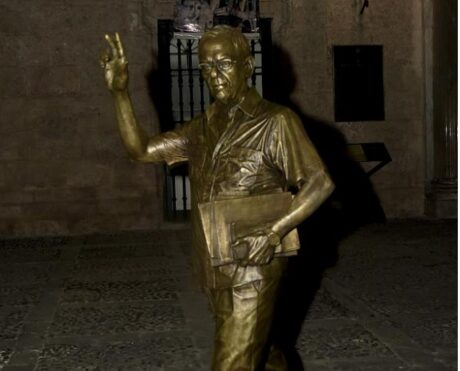 Eusebio vuelve, en bronce, a andar La Habana 