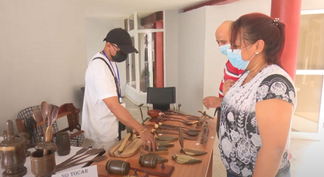 Buena acogida de los guantanameros a Feria Nacional de Artesanía 