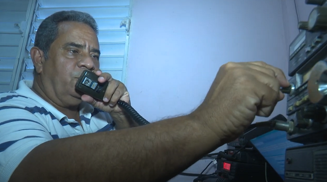 Radioafición, una práctica que apasiona a Roberto Rivas 