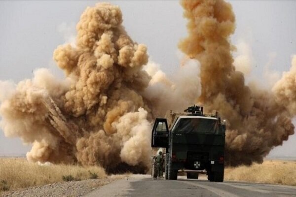 Golpean con bombas caravanas militares de EEUU en Iraq