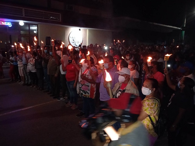 Guantánamo rinde tributo al Maestro en Marcha de las Antorchas