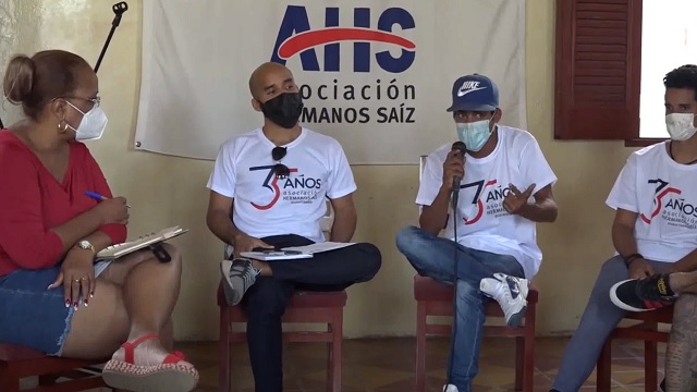 Integrantes de la AHS en Baracoa intercambian con autoridades de ese municipio