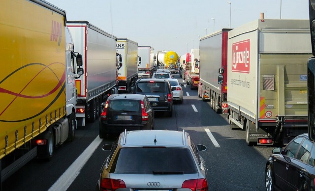 Arranca de ciudades francesas “convoy de la libertad” hacia París