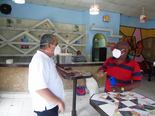 Recorre Gobernador de Guantánamo obras incluidas en programa de reanimación de la ciudad