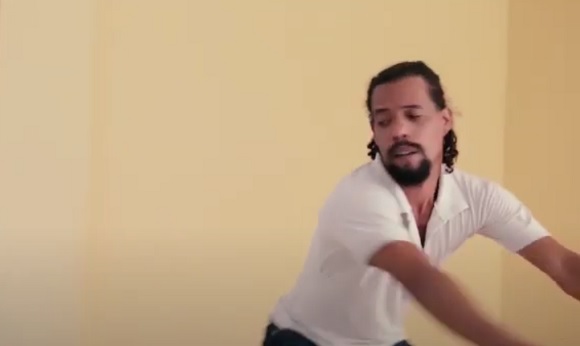 Felipe Adriano Catalá, bailarín de la compañía guantanamera Danza Fragmentada