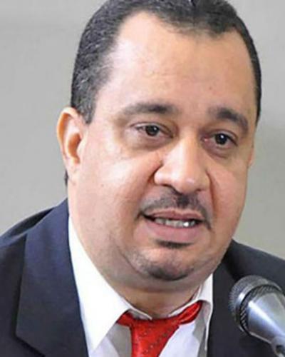 Diputado de la Asamblea Constituyente Julio Chávez..